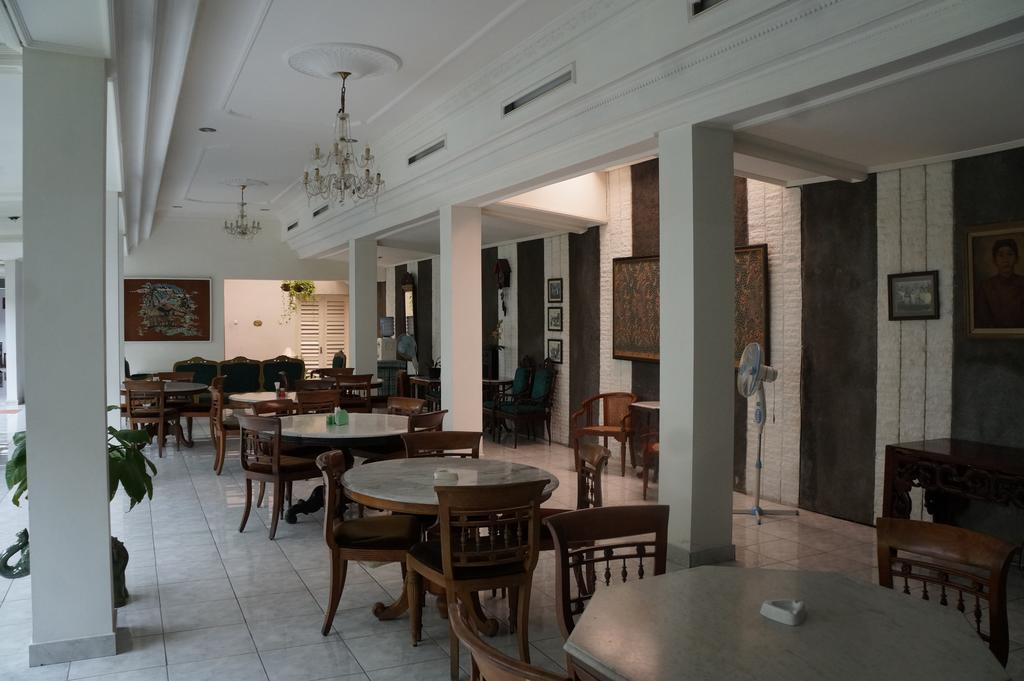 Hotel Kirana Yogyakarta Luaran gambar