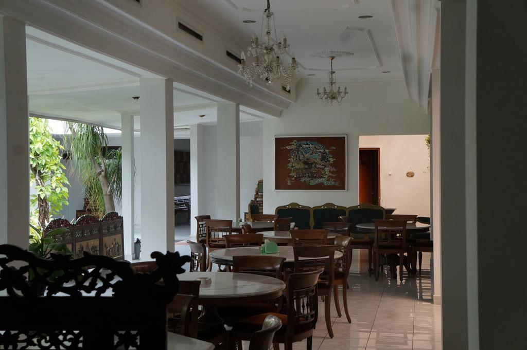 Hotel Kirana Yogyakarta Luaran gambar